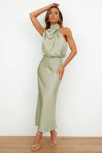 FERNANDA™ | Vestido Midi Que Faz Você Se Sentir a Mulher Mais Elegante da Sala