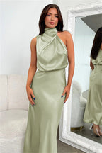 FERNANDA™ | Vestido Midi Que Faz Você Se Sentir a Mulher Mais Elegante da Sala