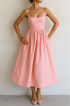 IRACEMA™ | Vestido Midi Que Transforma Qualquer Dia Comum em Momento Especial