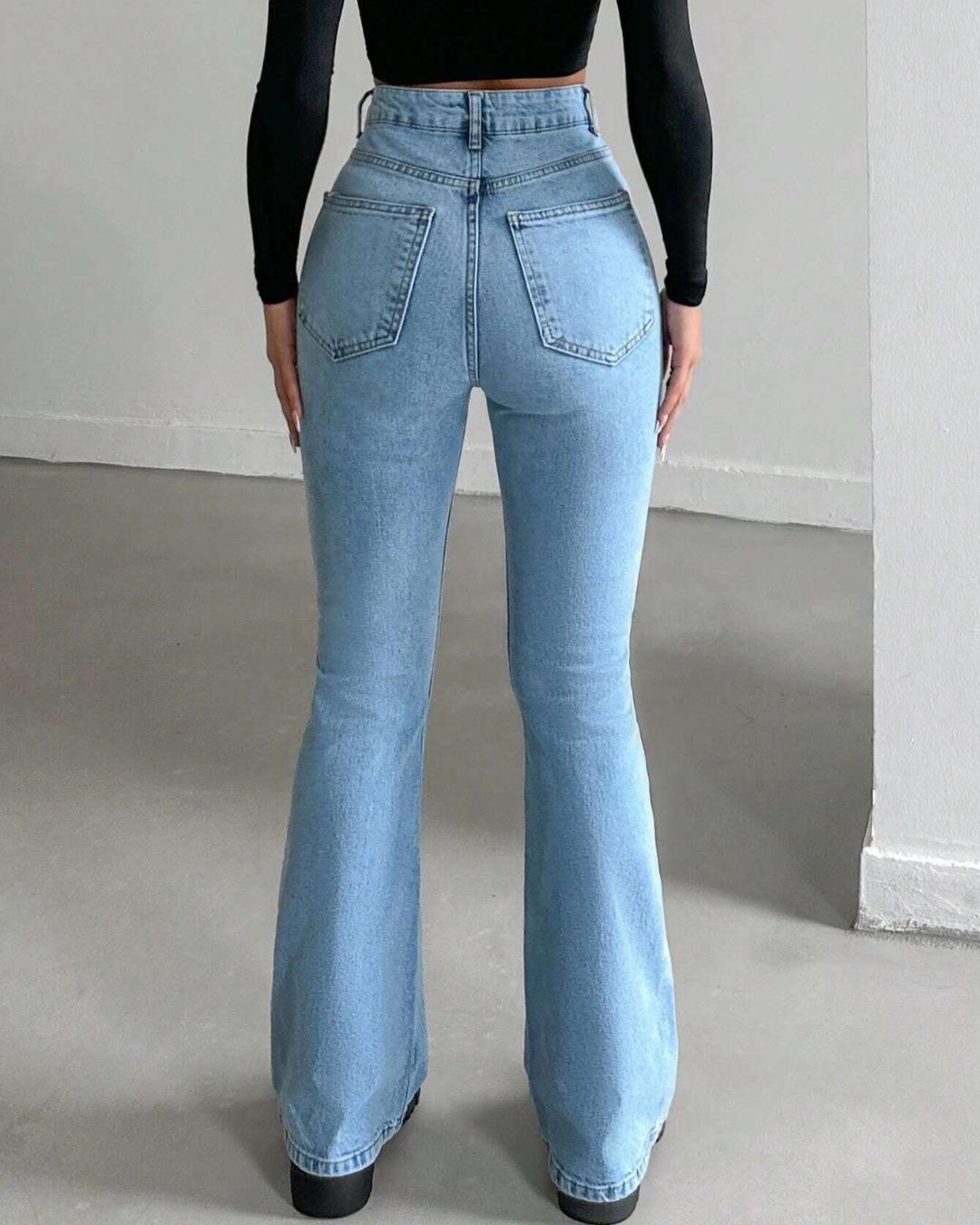 ABIGAIL™ | Calça Que Faz Suas Pernas Parecerem Quilômetros de Elegância