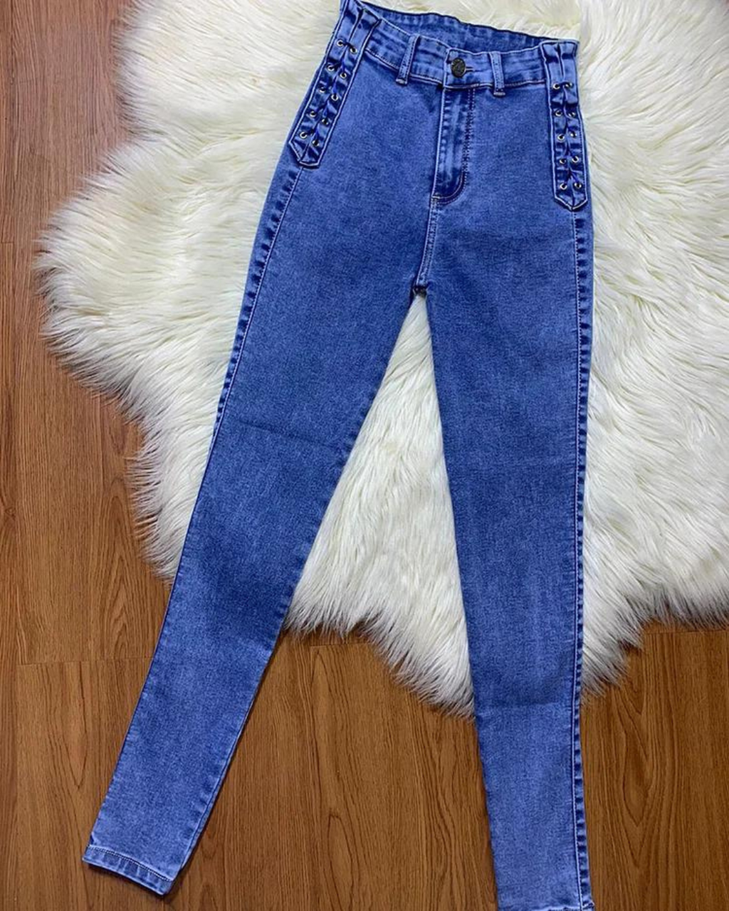 ALMIRA™ | Calça O Corte Que Toda Mulher Merecia Ter Encontrado Antes