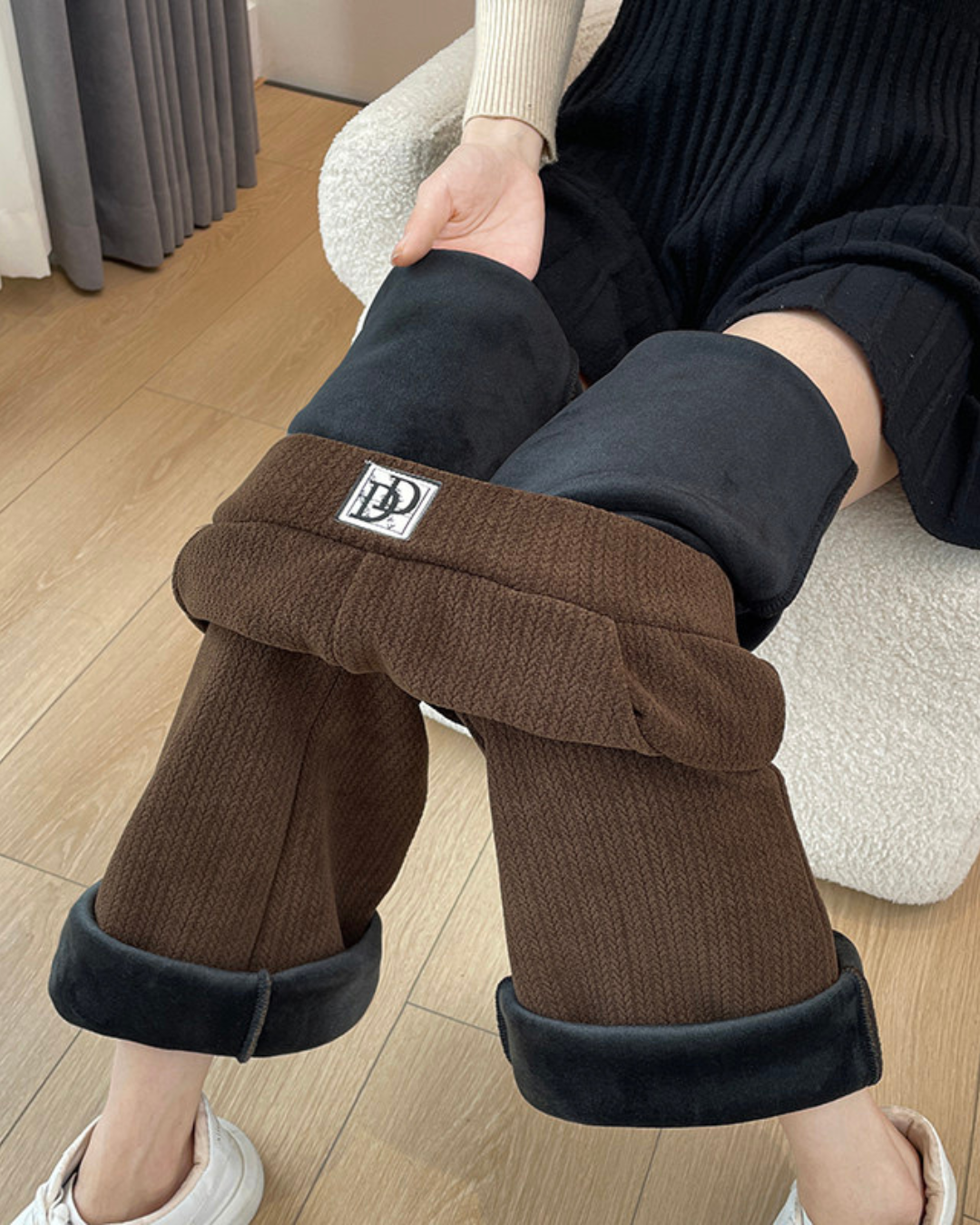 BRANCA™ | Calça Que Faz Suas Pernas Parecerem Quilômetros de Elegância