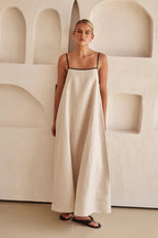 NATIVIDADE™ | Vestido Midi Que Faz Você Se Sentir a Mulher Mais Elegante da Sala