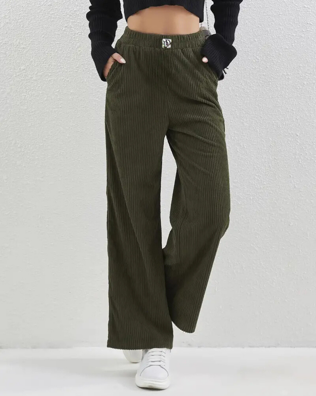 BRANCA™ | Calça Que Faz Suas Pernas Parecerem Quilômetros de Elegância