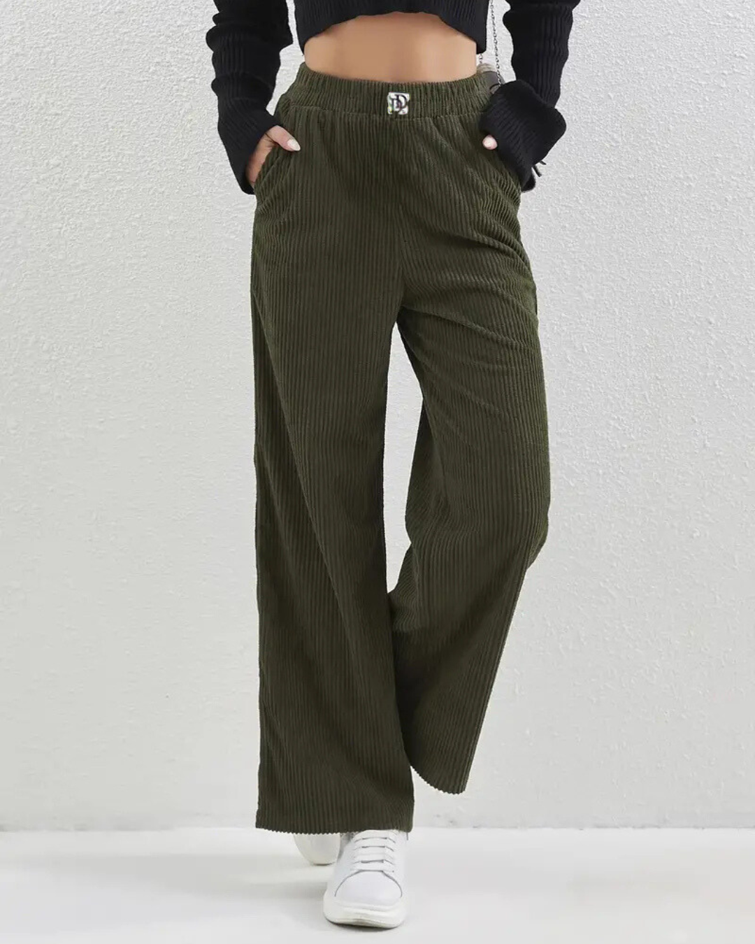 BRANCA™ | Calça Que Faz Suas Pernas Parecerem Quilômetros de Elegância