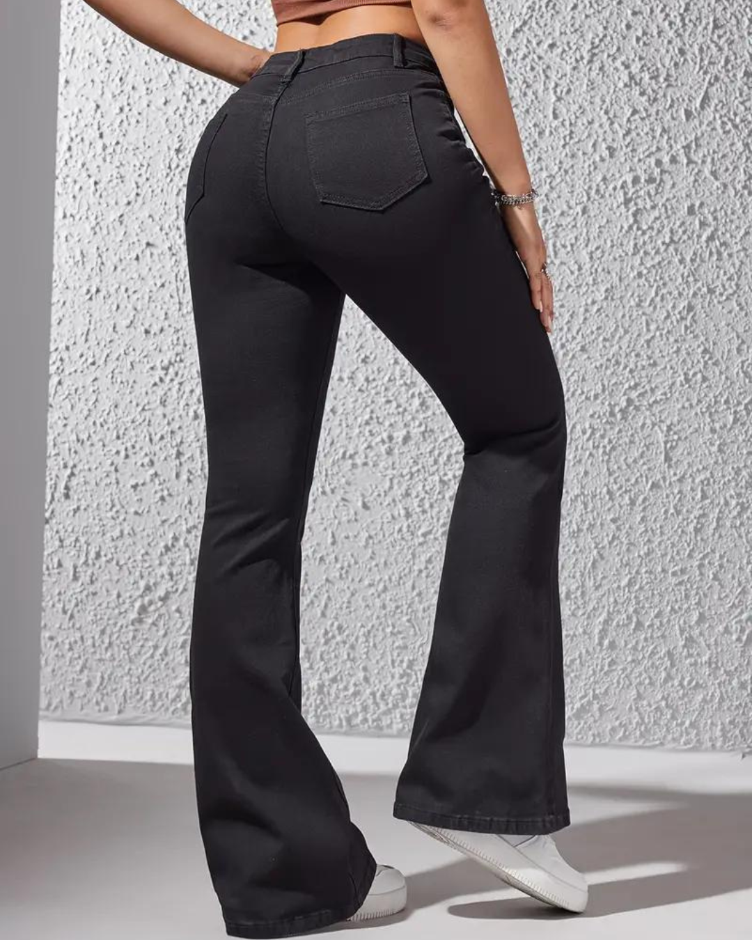 ABIGAIL™ | Calça Que Faz Suas Pernas Parecerem Quilômetros de Elegância