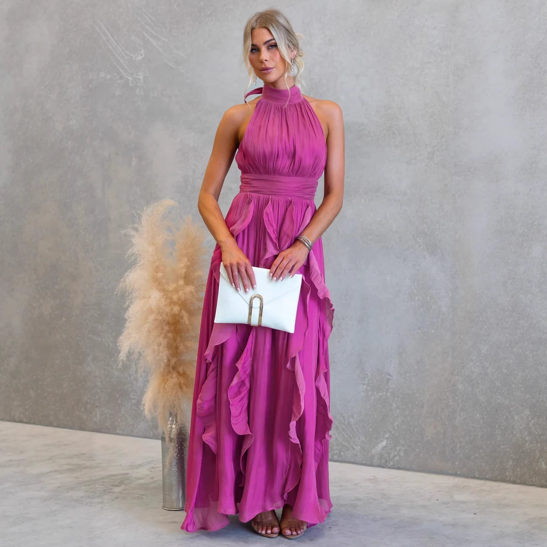 BENEDITA™ | Vestido Midi Que Faz Você Se Sentir a Mulher Mais Elegante da Sala