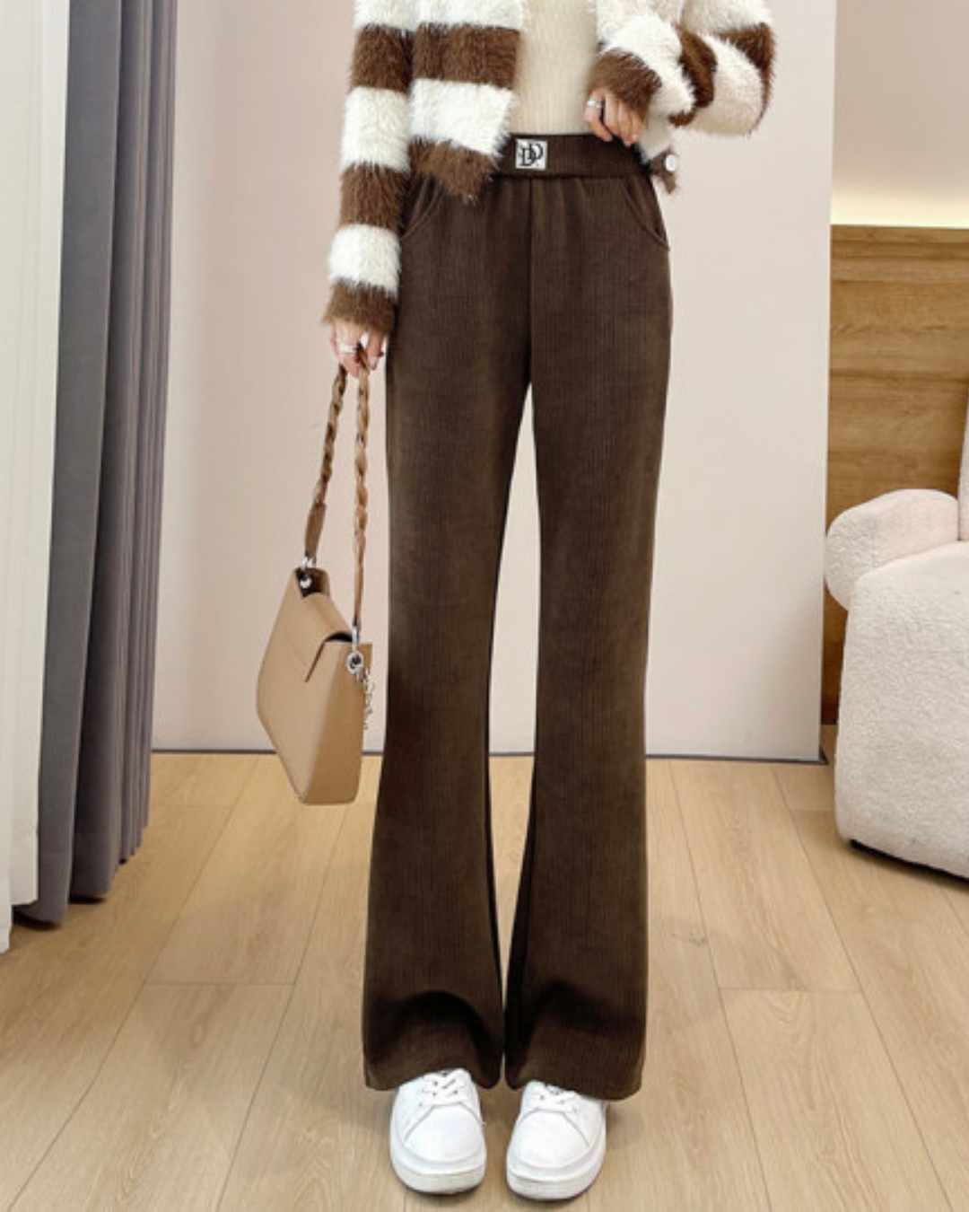 BRANCA™ | Calça Que Faz Suas Pernas Parecerem Quilômetros de Elegância