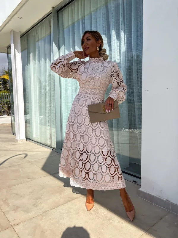 BERTHA™ | Vestido Midi Que Faz Você Se Sentir a Mulher Mais Elegante da Sala