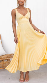 SARA™ | Vestido com Acabamento Perfeito Para Qualquer Produção
