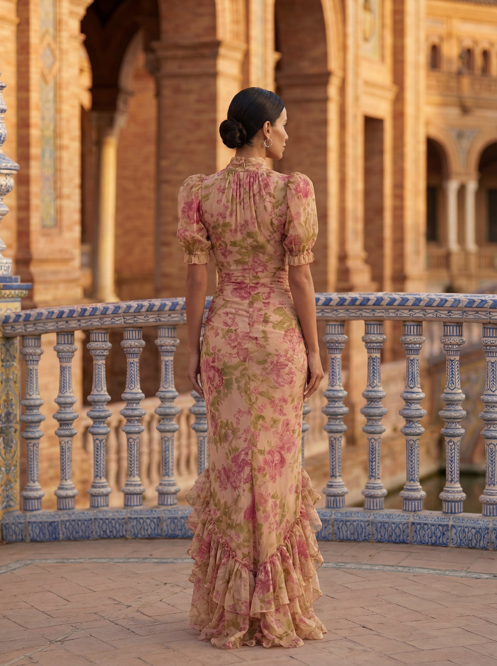 SALOMÉ™ | Vestido Midi Para a Mulher Que Não Precisa de Aprovação Para Brilhar