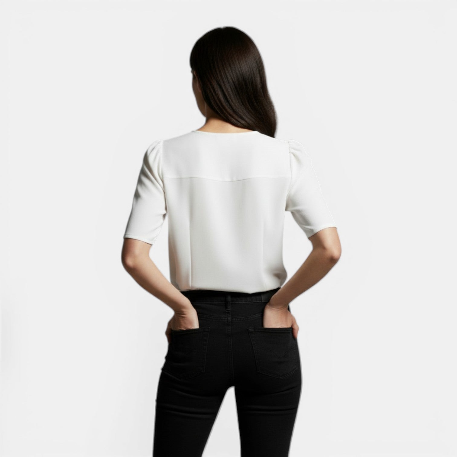 LINA™ | Blusa Que Combina Com Tudo e Eleva Qualquer Produção