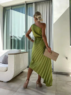 INÊS™ | Vestido Midi Para Quando Você Quer Impressionar Sem Se Esforçar