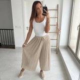 ROSÁRIA™ | Calça  Midi Para a Mulher Que Não Precisa de Aprovação Para Brilhar