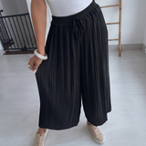 ROSÁRIA™ | Calça  Midi Para a Mulher Que Não Precisa de Aprovação Para Brilhar